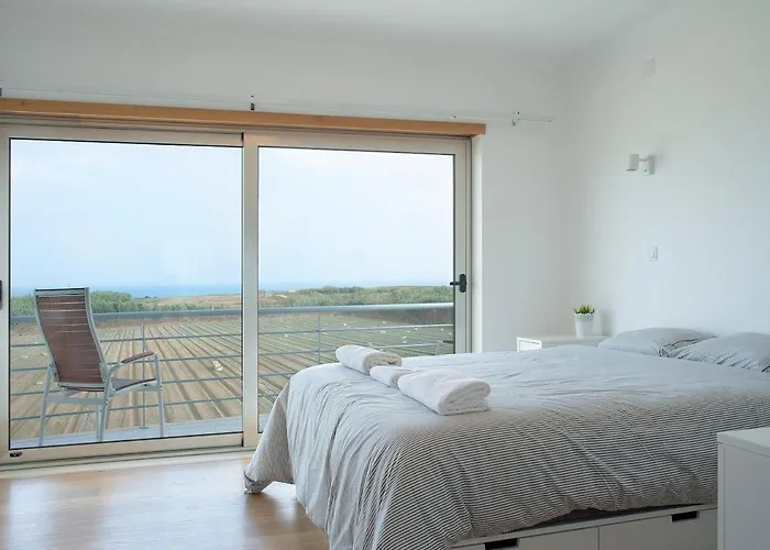 Vakantiehuis 06 - Gorgeous - Stunning Sea View *