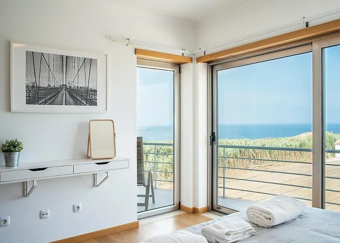 06 - Gorgeous - Stunning Sea View Holiday home *